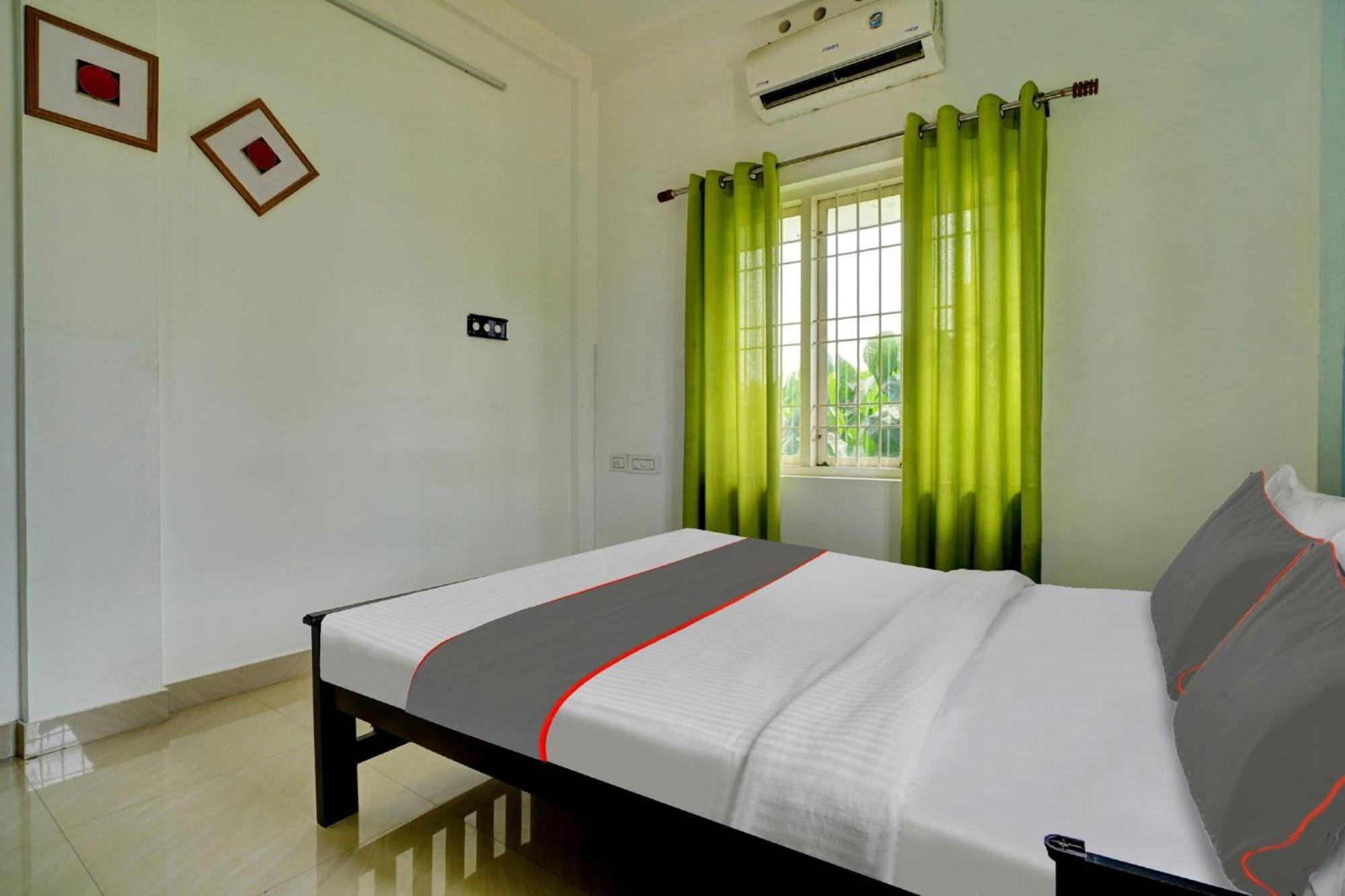 Collection O 81026 Suqoon Premium Stays Kochi Exterior photo